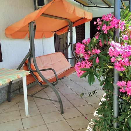 Apartament One-bedroom In Xiv