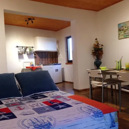 One-bedroom In Xiv *