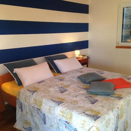 Apartament One-bedroom In Xiv *